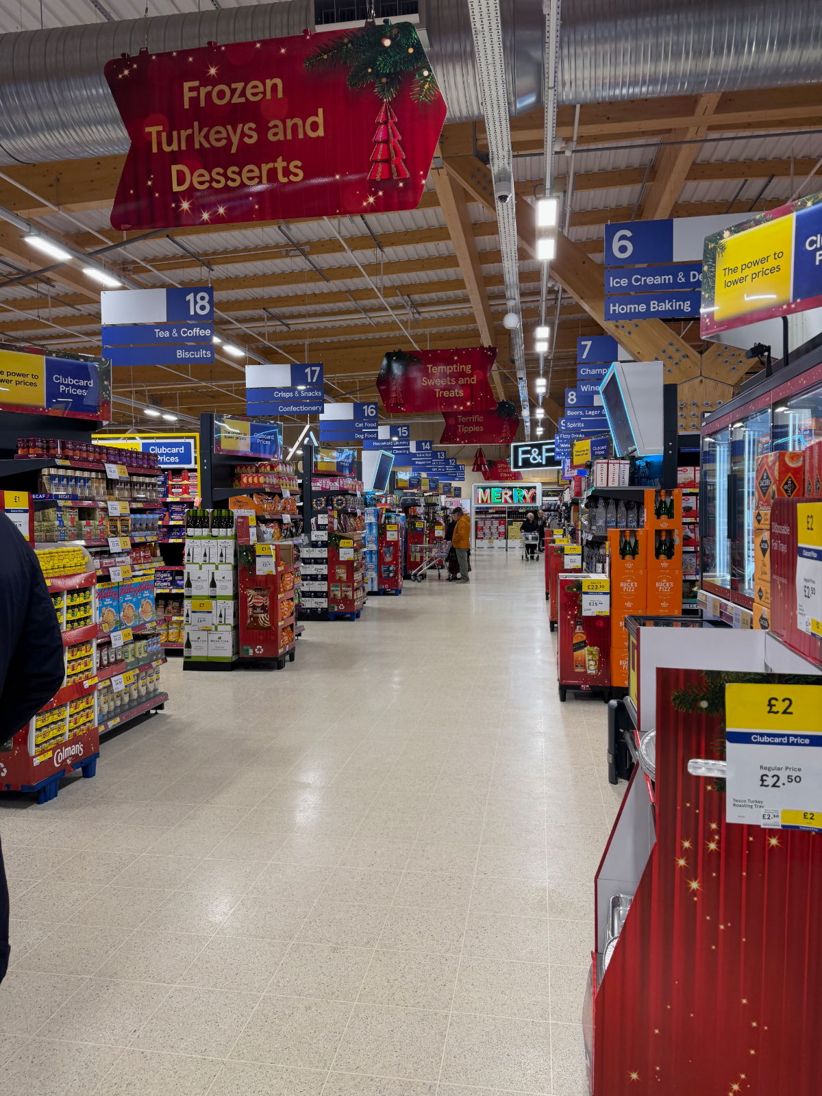A captured seasonal aisle